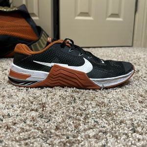 **Texas Baseball Team Issued** Nike Metcon size 11